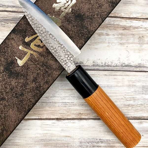 Acheter un Couteau Japonais artisanal Ajikiri pour droitier à Paris meilleur vente de couteaux de cuisine nippon grande marque de qualité