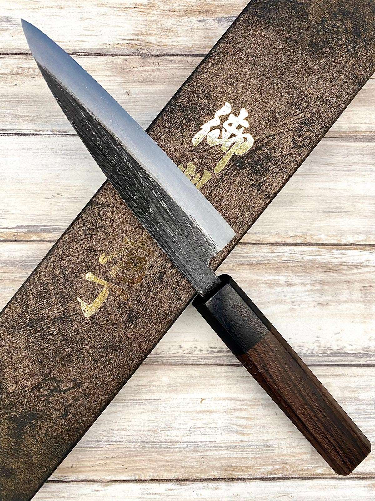 Acheter un Couteau Japonais artisanal Petty Ginsan 12 cm Kurouchi à Paris meilleur vente de couteaux de cuisine nippon grande marque de qualité