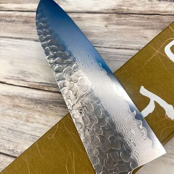 Acheter un Couteau Japonais artisanal Santoku VG10 18cm Tsuchime Damas à Paris meilleur vente de couteaux de cuisine nippon grande marque de qualité