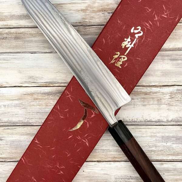 Acheter un Couteau artisanal Japonais Yoshihiro Gyuto couteau de chef polie à la main forgé par forgeron large choix de couteaux de cuisine grande marque